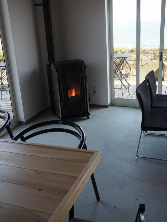 Guesthouse ＆ Beach Cafe Fuego Hyuga Dış mekan fotoğraf